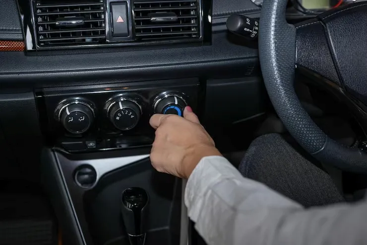 Limpeza de filtro de ar condicionado automotivo